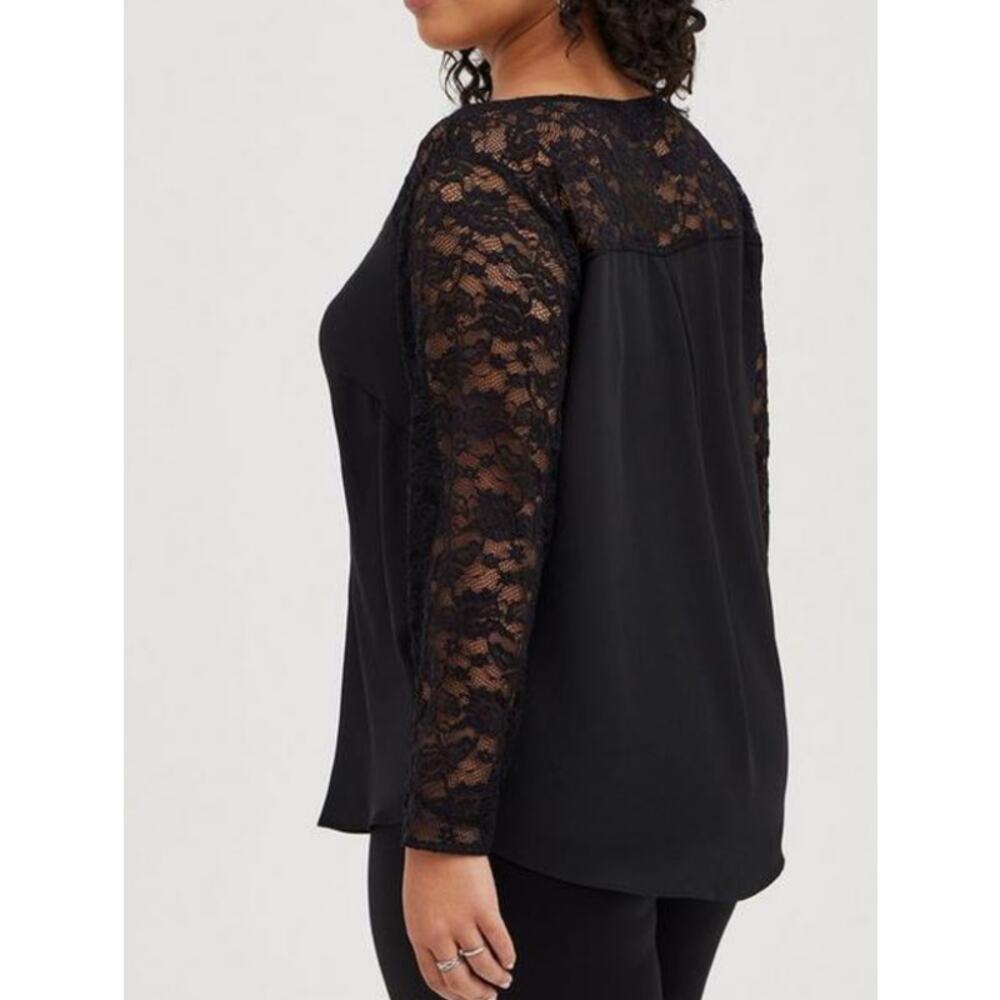 Torrid Black Lace Long Sleeve Georgette Tunic Style Top SIZE 6X  / 30